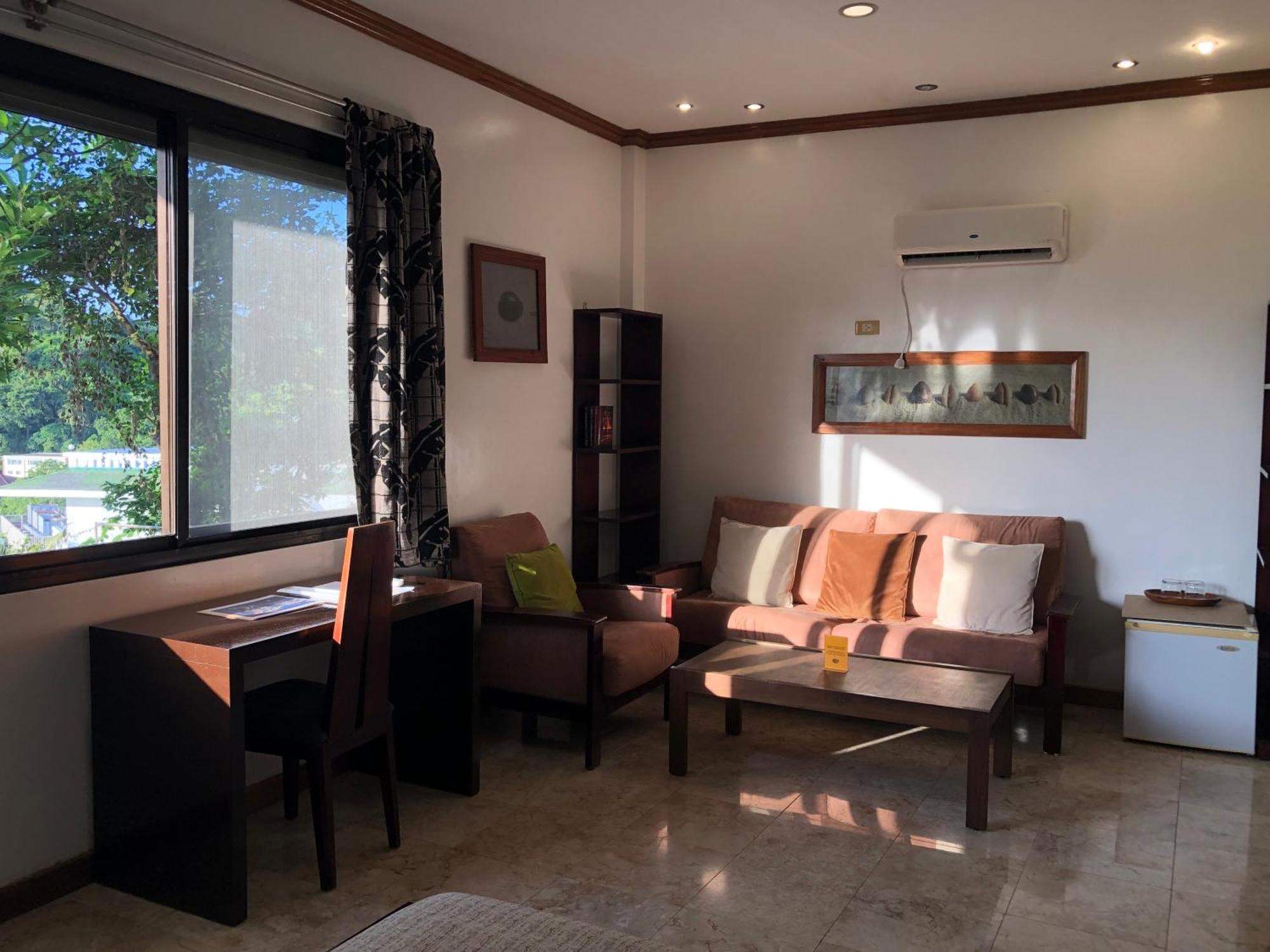 Argonauta Boracay Apartment Suites And Villas Boracay Island Екстер'єр фото