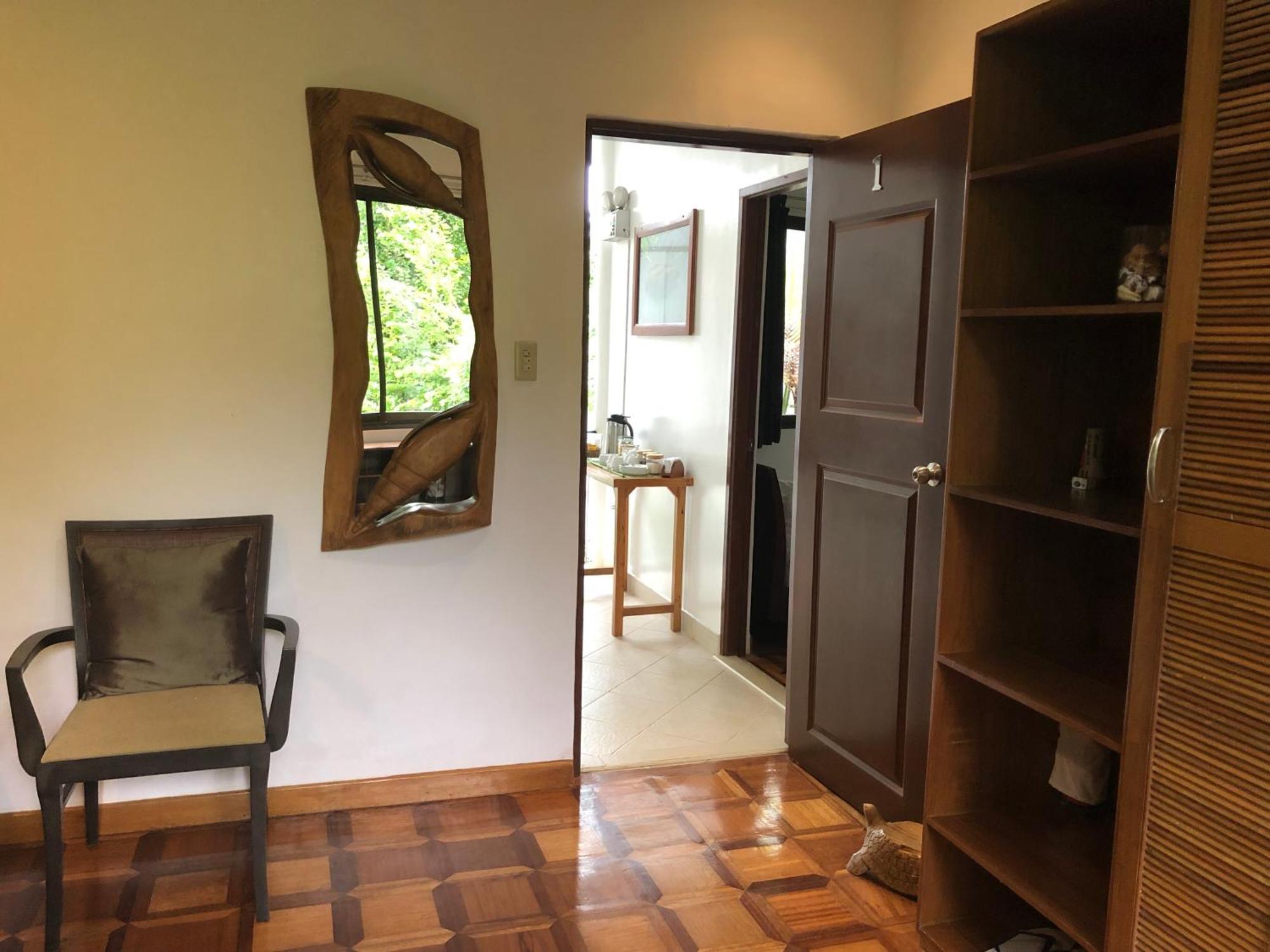Argonauta Boracay Apartment Suites And Villas Boracay Island Екстер'єр фото